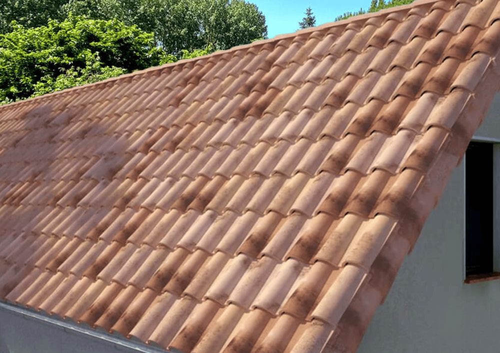 Remise à neuf d'une toiture.