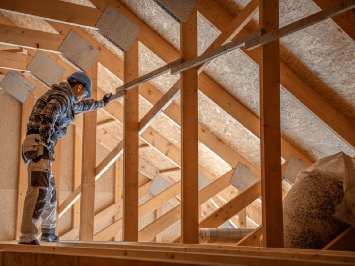 Inspection de charpente par Couvreur Béziers 34.