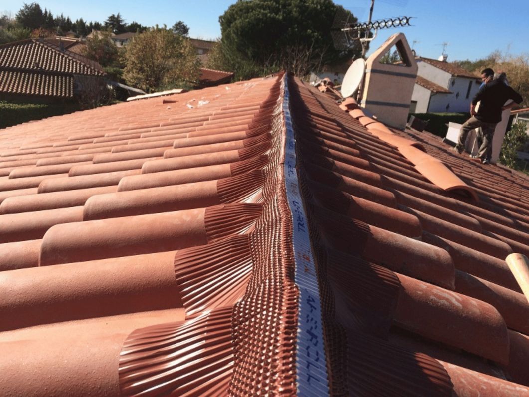 Réparation de toiture par Couvreur Béziers 34.